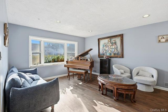 58 Circle Drive, Syosset, NY 11791