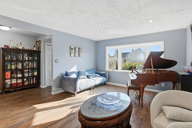 58 Circle Drive, Syosset, NY 11791