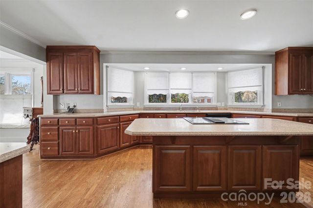 746 Grandview Drive NE, Concord, NC 28025