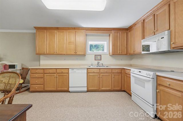 746 Grandview Drive NE, Concord, NC 28025