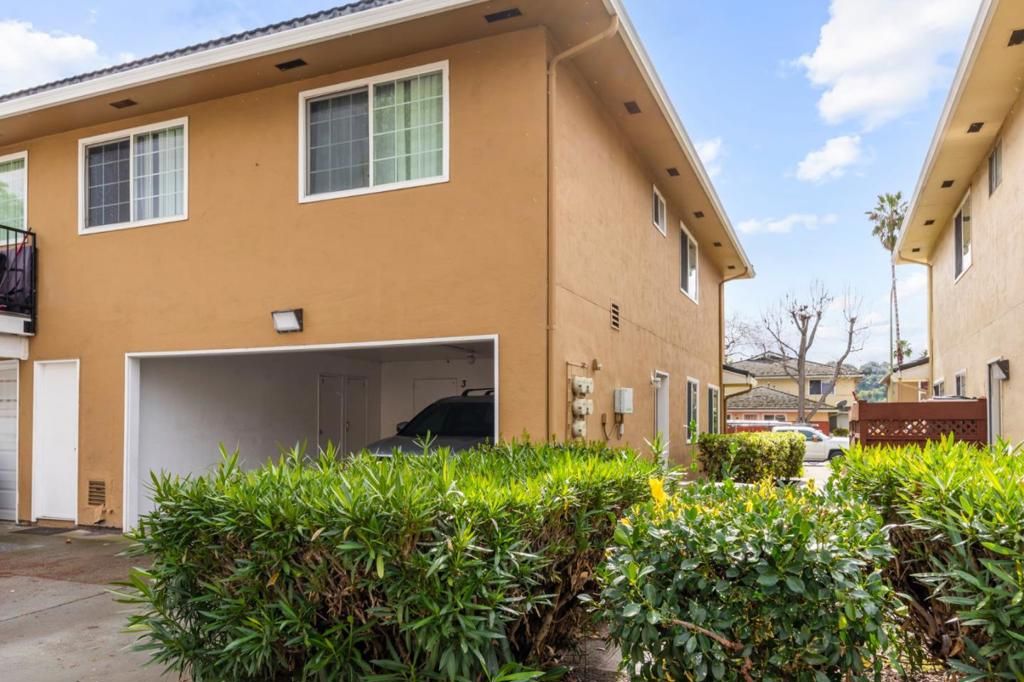 Image 26 of property listing at 5715 Calmor Avenue 3, San Jose, CA 95123