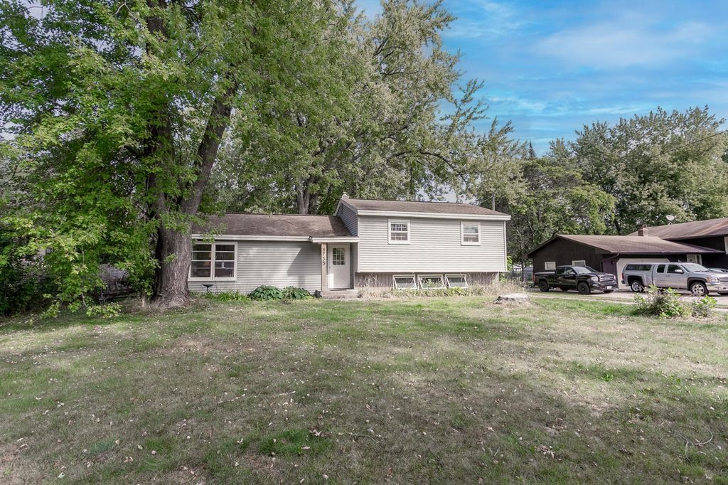 1735 Birch Lake Avenue, White Bear Lake, MN 55110 — photo 2