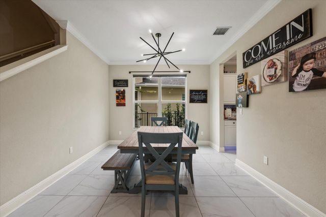 1813 NW Cataluna Circle, Port St Lucie, FL 34986