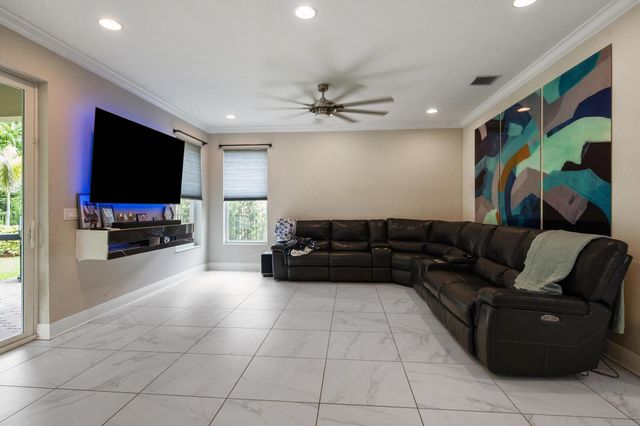 1813 NW Cataluna Circle, Port St Lucie, FL 34986