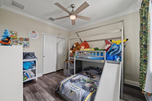 1813 NW Cataluna Circle, Port St Lucie, FL 34986