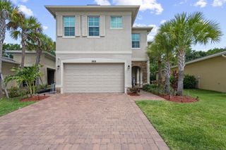 1813 NW Cataluna Circle, Port St Lucie, FL 34986