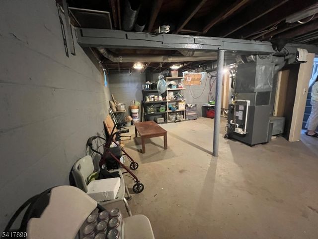 70 Bernard St, Carteret Boro, NJ 07008