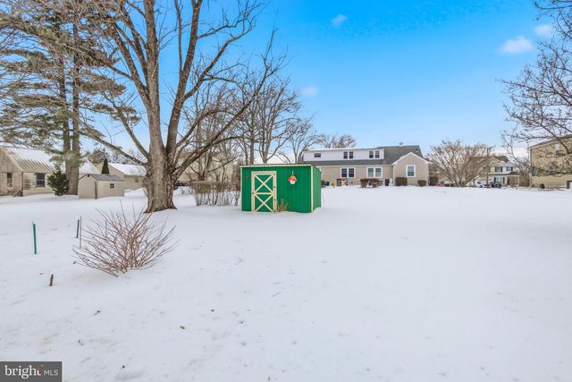 312 ROYAL AVE, North Wales, PA 19454