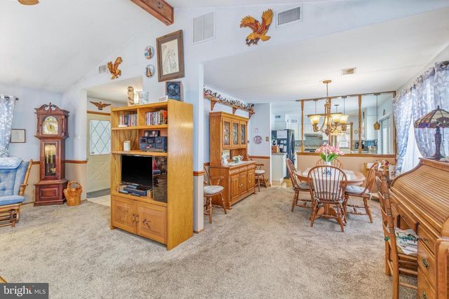 312 ROYAL AVE, North Wales, PA 19454