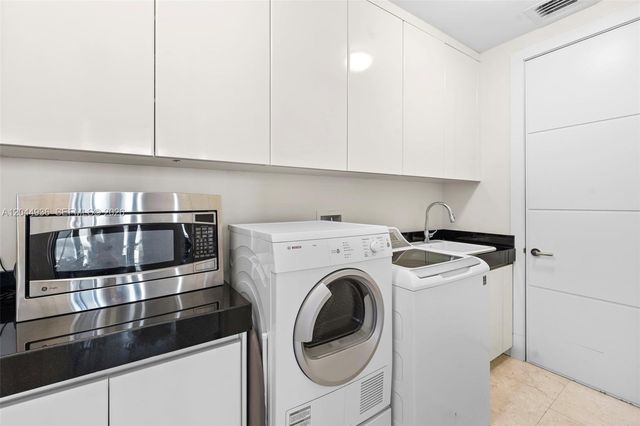 9705 Collins Avenue 1402N, Bal Harbour, FL 33154