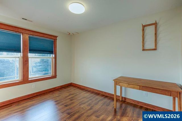4055 Westwood Dr, Tillamook, OR 97141
