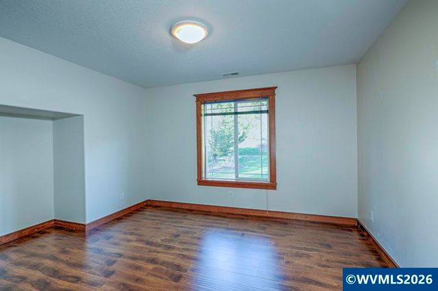 4055 Westwood Dr, Tillamook, OR 97141