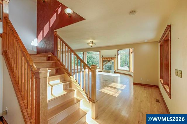 4055 Westwood Dr, Tillamook, OR 97141