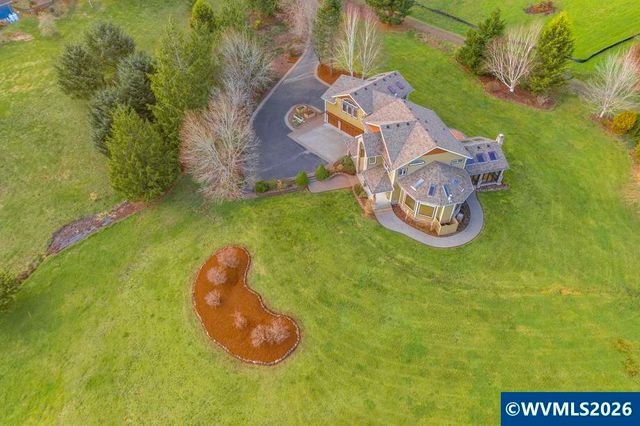 4055 Westwood Dr, Tillamook, OR 97141