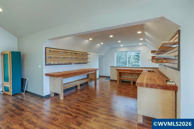 4055 Westwood Dr, Tillamook, OR 97141