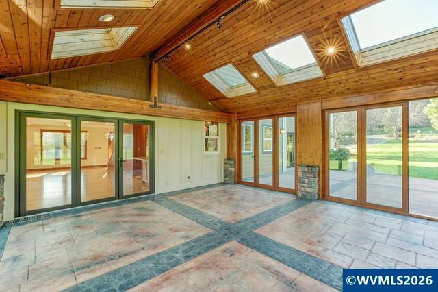 4055 Westwood Dr, Tillamook, OR 97141