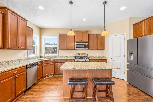 3447 White Pine Way, Stillwater, MN 55082