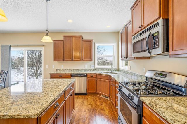 3447 White Pine Way, Stillwater, MN 55082