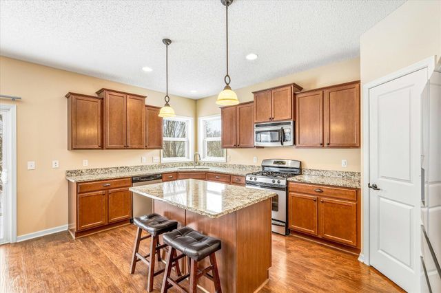 3447 White Pine Way, Stillwater, MN 55082