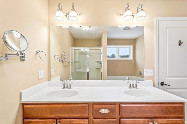 3447 White Pine Way, Stillwater, MN 55082