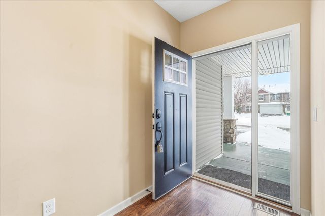 3447 White Pine Way, Stillwater, MN 55082