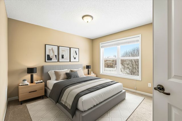 3447 White Pine Way, Stillwater, MN 55082