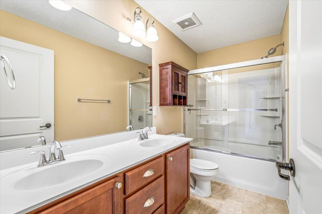 3447 White Pine Way, Stillwater, MN 55082