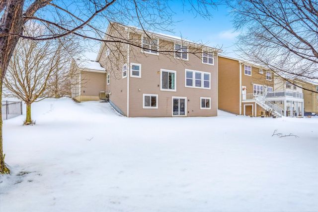 3447 White Pine Way, Stillwater, MN 55082