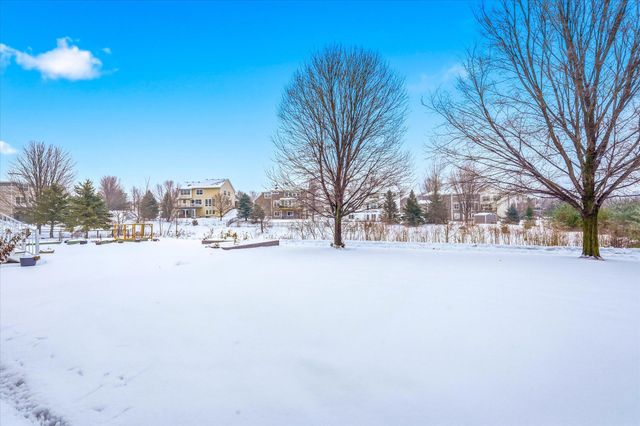 3447 White Pine Way, Stillwater, MN 55082