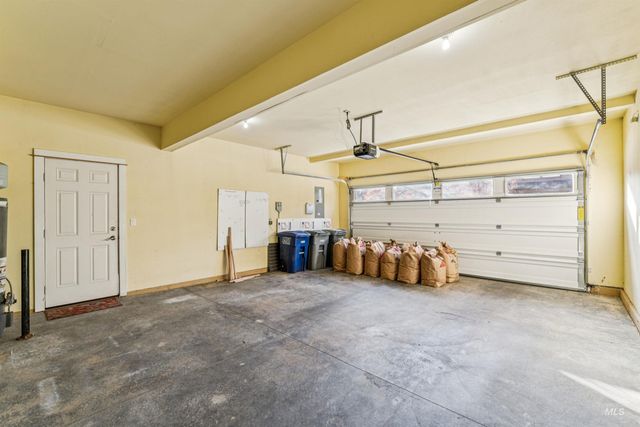 3822 W Magnolia Lane, Boise, ID 83703