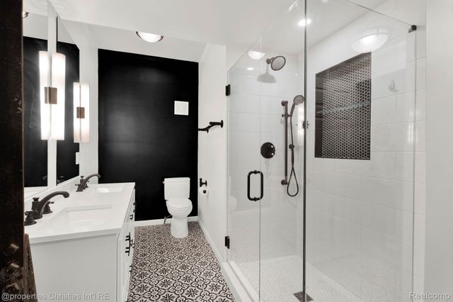 2987 Franklin Street 5-2D, Detroit, MI 48207