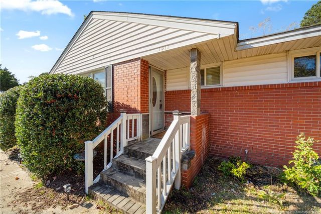 1411 Stansfield Drive, Fayetteville, NC 28303