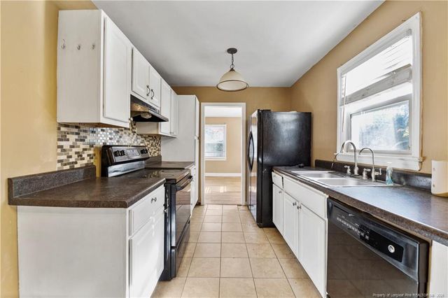 1411 Stansfield Drive, Fayetteville, NC 28303