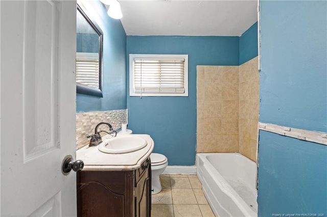 1411 Stansfield Drive, Fayetteville, NC 28303