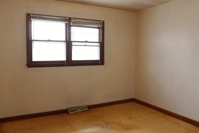 349 W Robson Rd, Salina, KS 67401