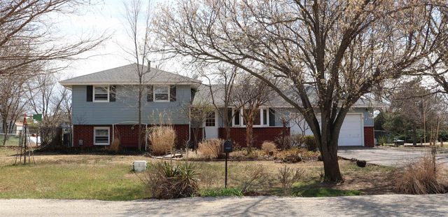 349 W Robson Rd, Salina, KS 67401