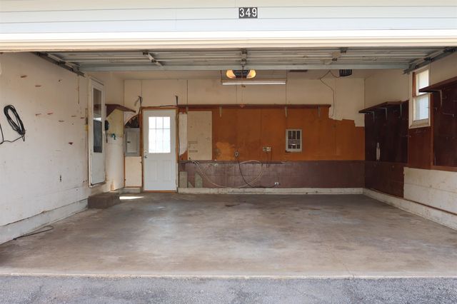 349 W Robson Rd, Salina, KS 67401