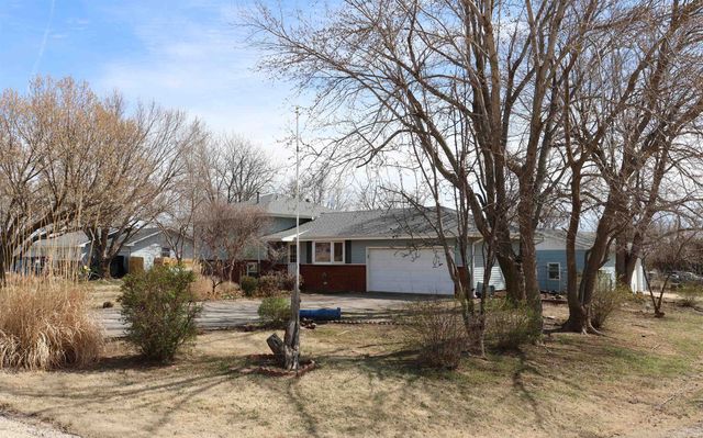 349 W Robson Rd, Salina, KS 67401
