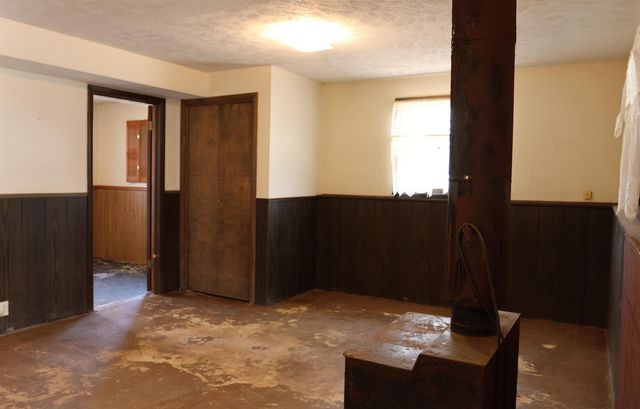 349 W Robson Rd, Salina, KS 67401