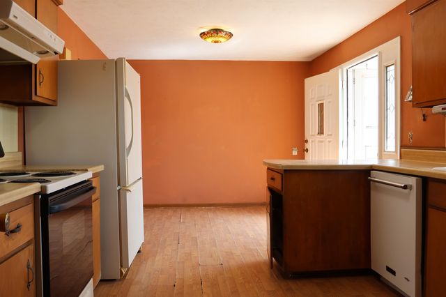 349 W Robson Rd, Salina, KS 67401