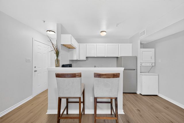 9829 Walnut Street 306, Dallas, TX 75243