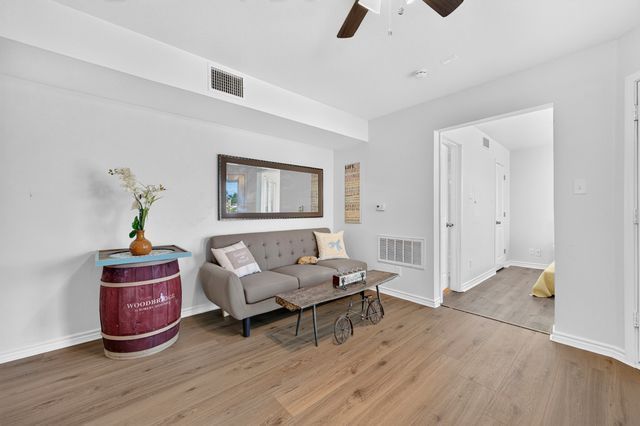 9829 Walnut Street 306, Dallas, TX 75243