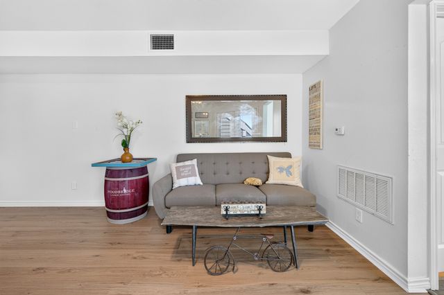 9829 Walnut Street 306, Dallas, TX 75243