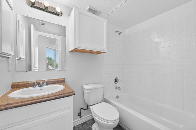 9829 Walnut Street 306, Dallas, TX 75243