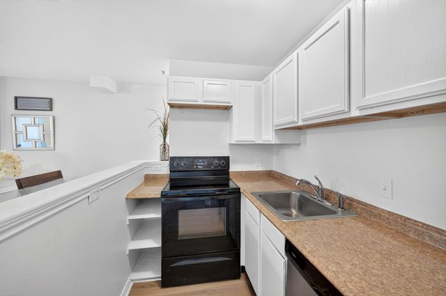 9829 Walnut Street 306, Dallas, TX 75243