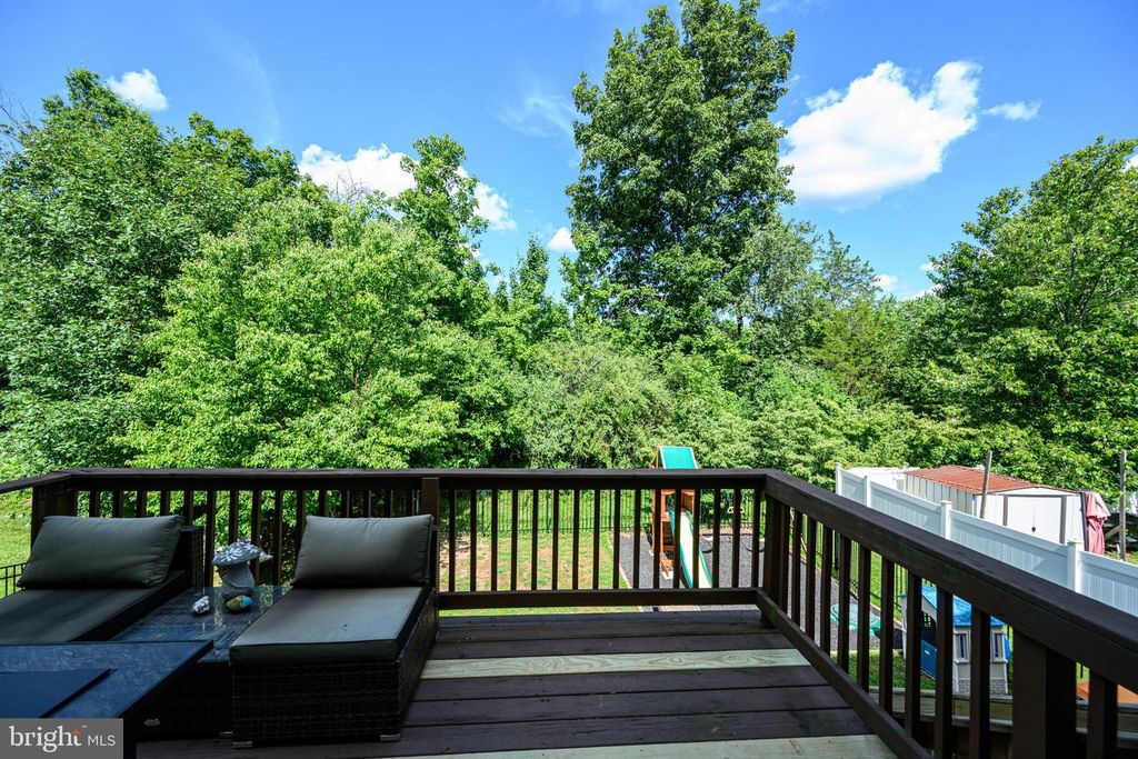 109 HOLBROOK LN, GILBERTSVILLE, PA 19525 — photo 4