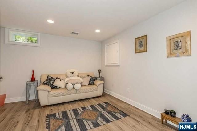 24 Jefferson Avenue, Tenafly, NJ 07670