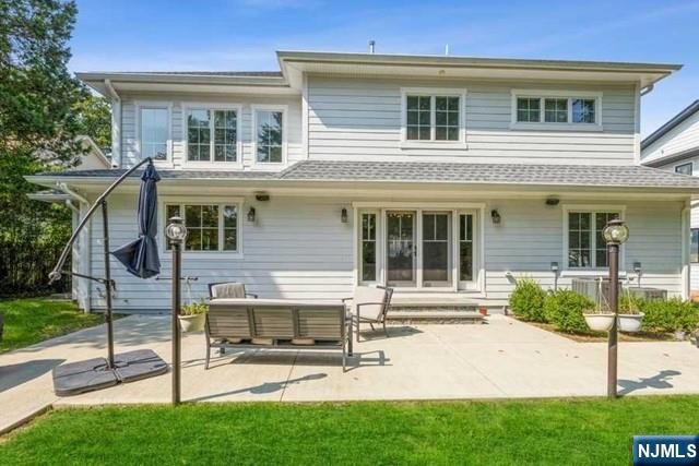 24 Jefferson Avenue, Tenafly, NJ 07670