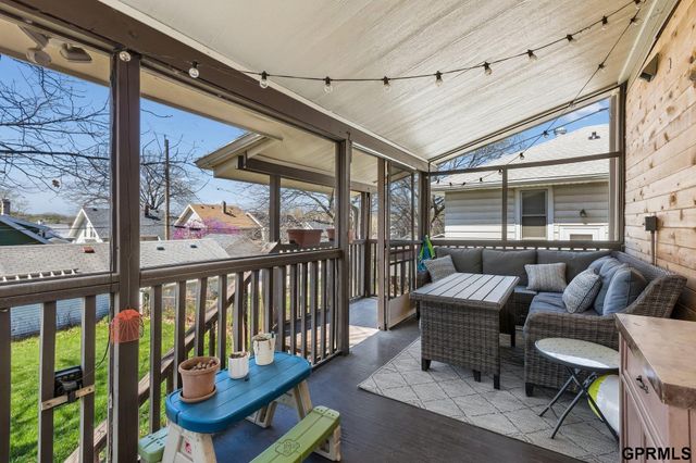 3072 S 31st Street, Omaha, NE 68105