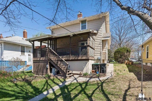 3072 S 31st Street, Omaha, NE 68105